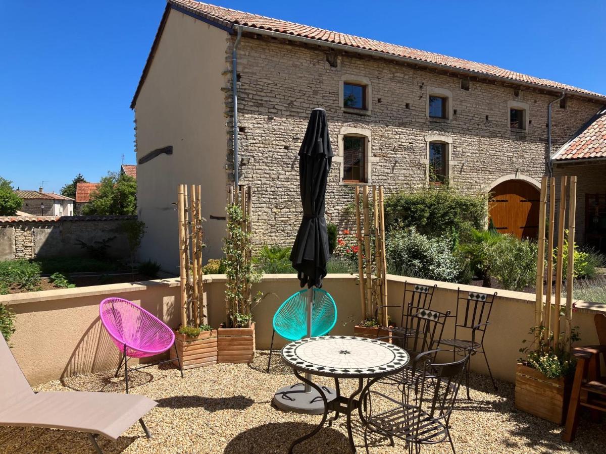 Le Clos De Quintaine Gites De Charme Clessé Eksteriør billede