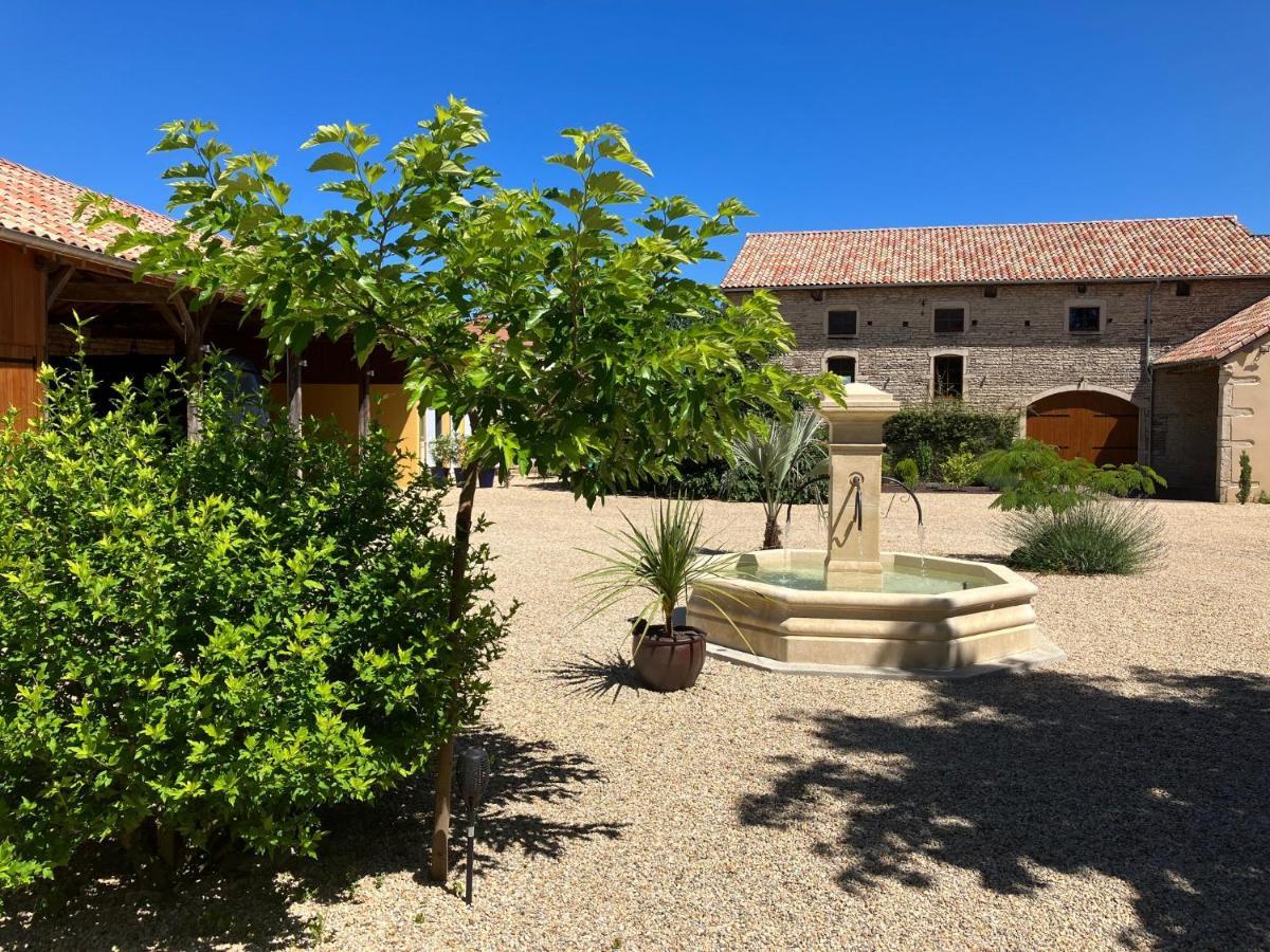 Le Clos De Quintaine Gites De Charme Clessé Eksteriør billede
