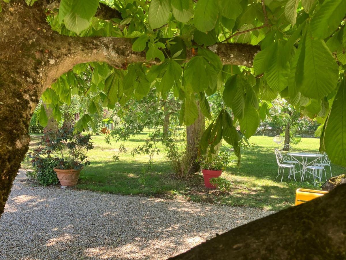 Le Clos De Quintaine Gites De Charme Clessé Eksteriør billede